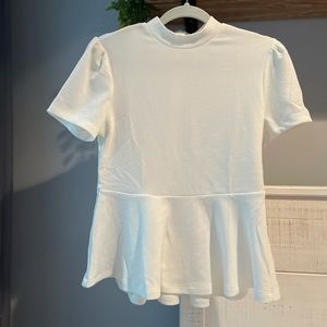 Peplum high cut blouse